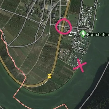 Hausboot Auf Der Mosel Tekne Polich