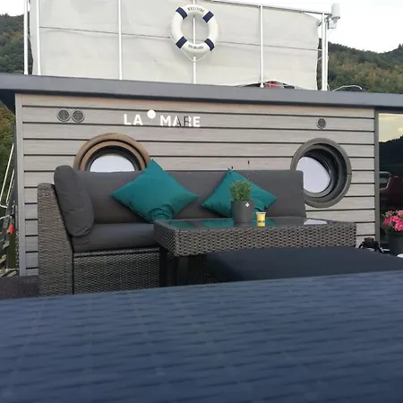 Tekne Hausboot Auf Der Mosel *