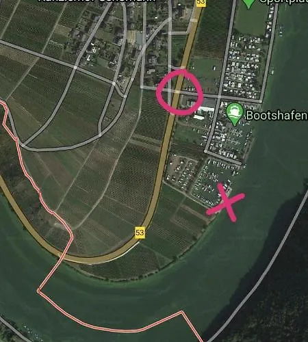 Hausboot Auf Der Mosel Botel Polich